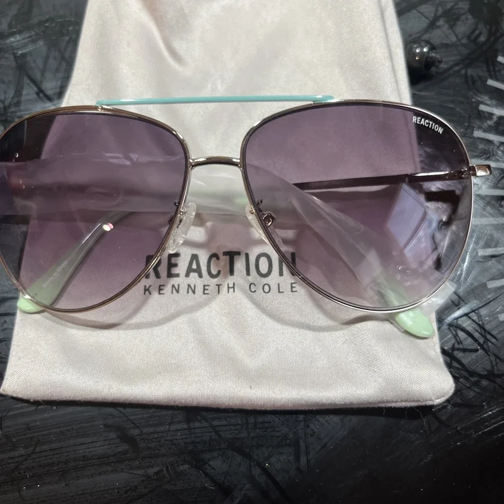 Kenneth Cole Sunglasses Unisex Silver Frame‎ Pastel Blue And Green new